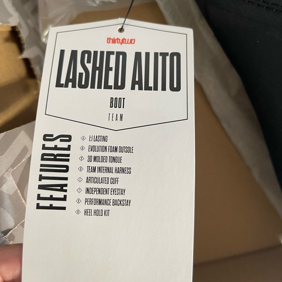 thirtytwo Lashed Alito Snowboard Boots - Picture 6 of 11